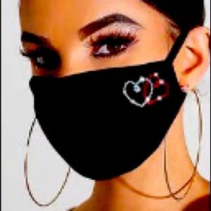 Super cute and brand new hearts face mask.
